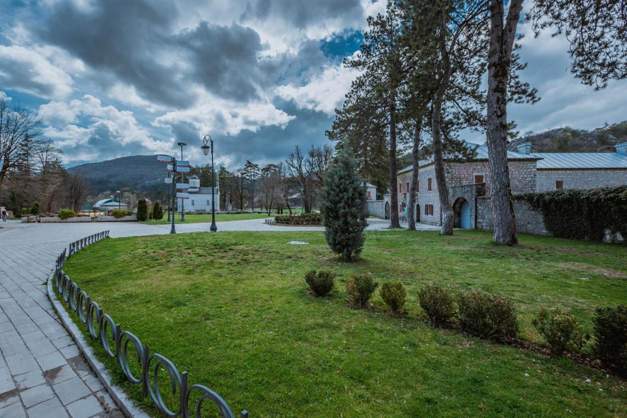 Hotel Dapcevic Cetinje Exterior foto